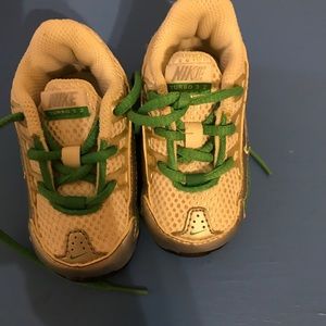 EUC Toddler Size 3 Nike’s